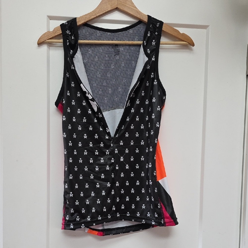 Betty Designs - Picture 7 of 12